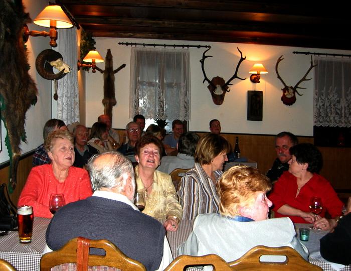 Posezeni s prateli